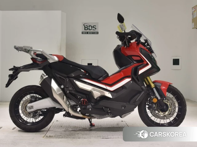 Проданный Honda X-ADV 750 2017 из Японии