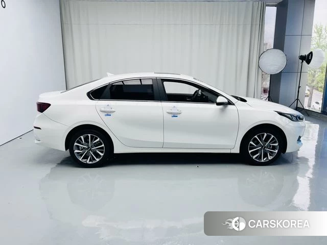 Kia K3 id 4262317 из Китая 17