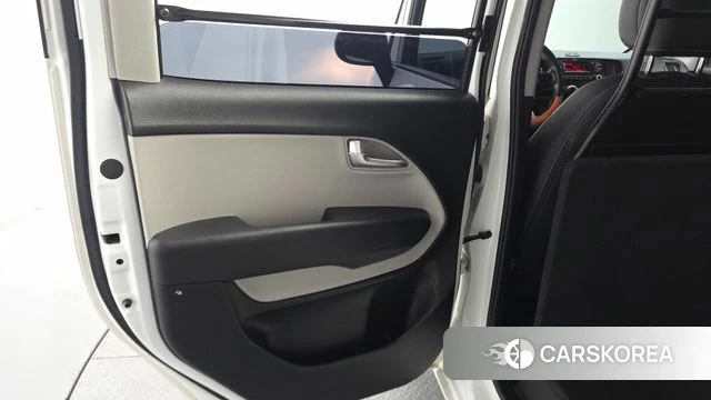 Kia The New Kia Ray id 4566376 из Кореи 17