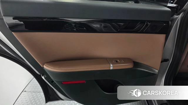Hyundai Grandeur (GN7) id 4613226 из Кореи 17