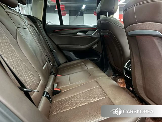BMW X3 id 4348861 из Китая 17