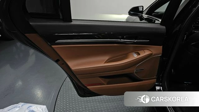 Genesis G90 id 4626135 из Кореи 17