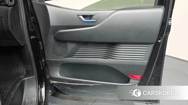 Hyundai Staria id 4560128 из Кореи 17