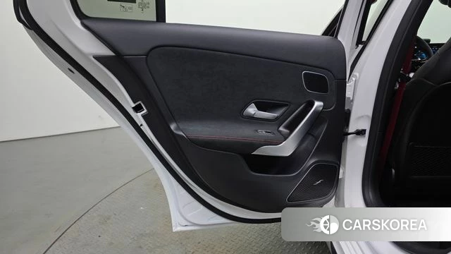 Mercedes-Benz A-Class W177 id 4752710 из Кореи 17