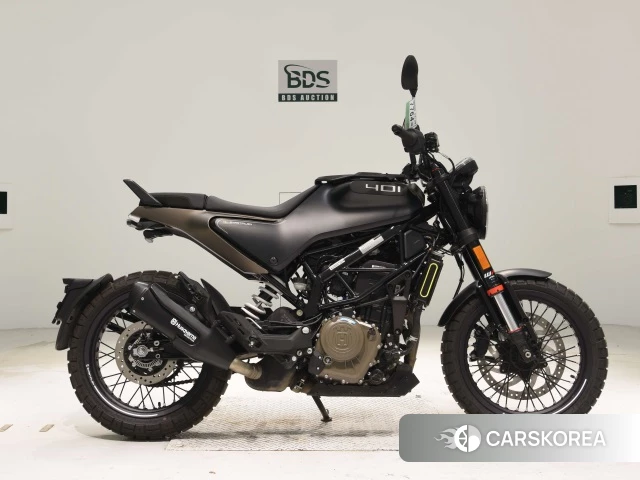 Проданный Husqvarna SVARTPILEN 401 2023 из Японии