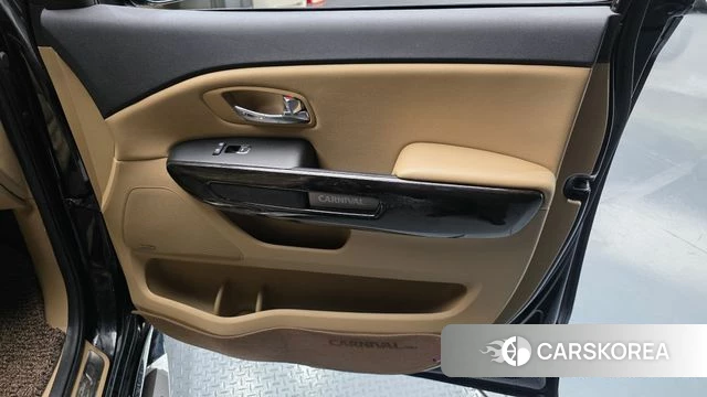 Kia The New Carnival id 4371530 из Кореи 17