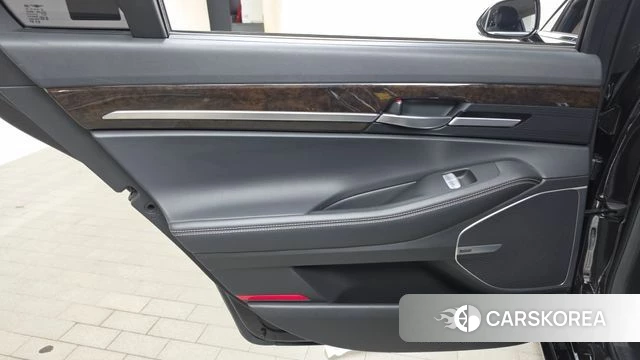 Genesis G90 id 4625985 из Кореи 17