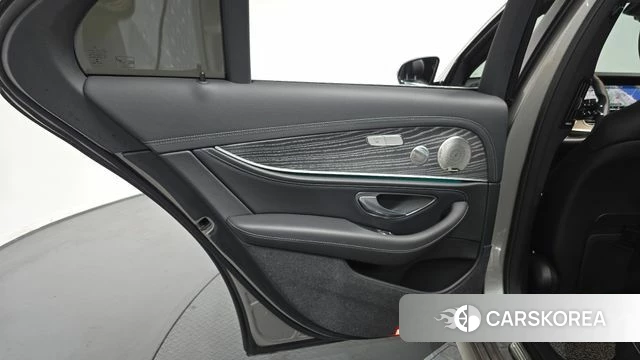 Mercedes-Benz E-Class W213 id 4303225 из Кореи 17