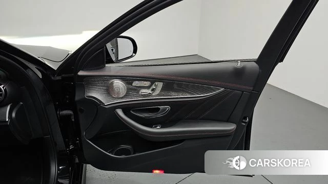 Mercedes-Benz E-Class W213 id 4480782 из Кореи 17