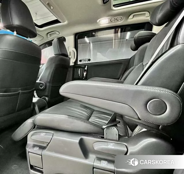 Honda Odyssey id 4209120 из Китая 17
