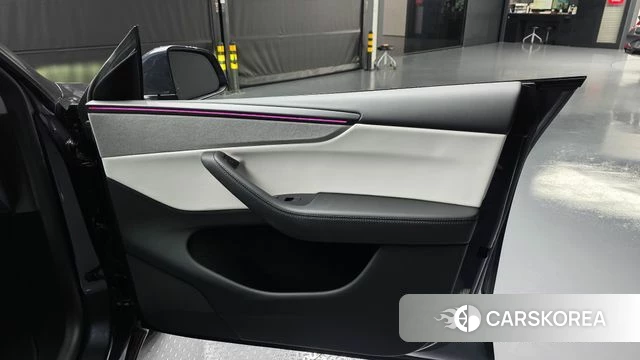 Tesla Model Y id 4584170 из Кореи 17