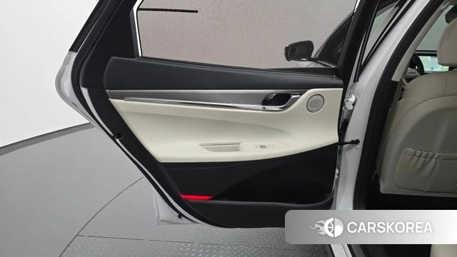 Hyundai The New Grandeur IG Hybrid id 4768908 из Кореи 17