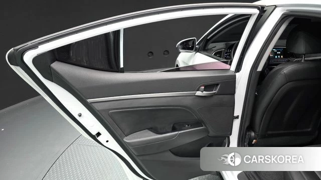 Hyundai Avante AD id 4520965 из Кореи 17