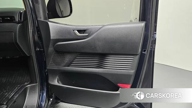 Hyundai Staria id 4280610 из Кореи 17