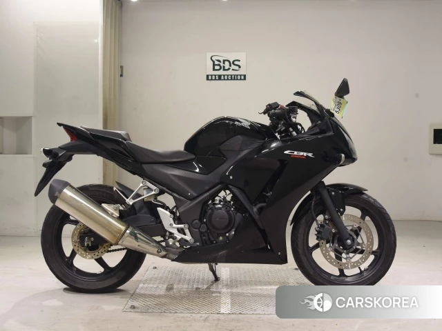 Проданный Honda CBR250R 2015 из Японии