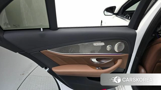 Mercedes-Benz E-Class W213 id 4676602 из Кореи 17