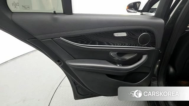 Mercedes-Benz E-Class W213 id 4310134 из Кореи 17