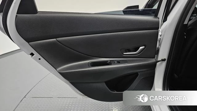 Hyundai Avante Hybrid (CN7) id 4534705 из Кореи 17