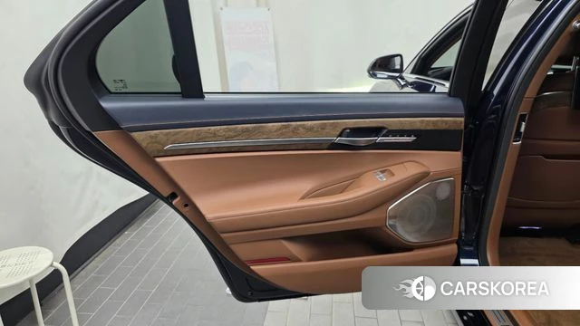 Genesis G90 id 4759954 из Кореи 17