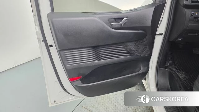 Hyundai Staria id 4942947 из Кореи 17