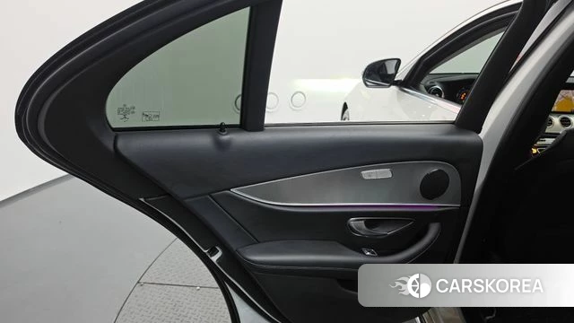 Mercedes-Benz E-Class W213 id 4652270 из Кореи 17