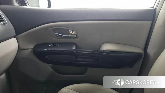 Kia All New Carnival id 4633363 из Кореи 17