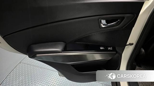 Ssangyong Tivoli Air id 4203092 из Кореи 17