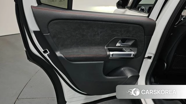 Mercedes-Benz GLB-Class X247 id 4186203 из Кореи 17