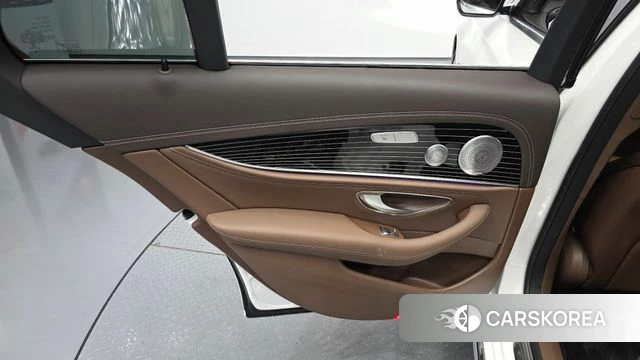 Mercedes-Benz E-Class W213 id 4754765 из Кореи 17