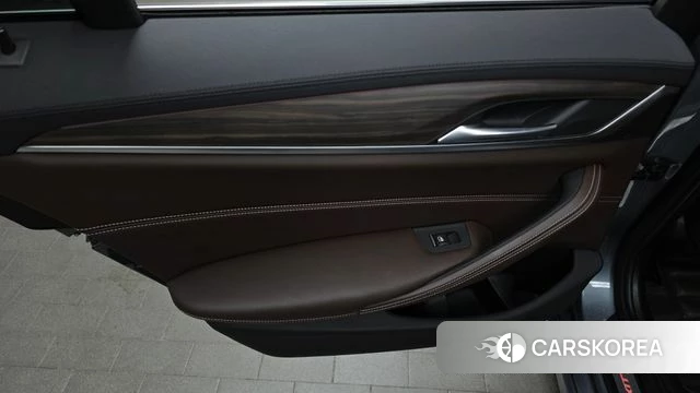 BMW 5 Series (G30) id 4727710 из Кореи 17