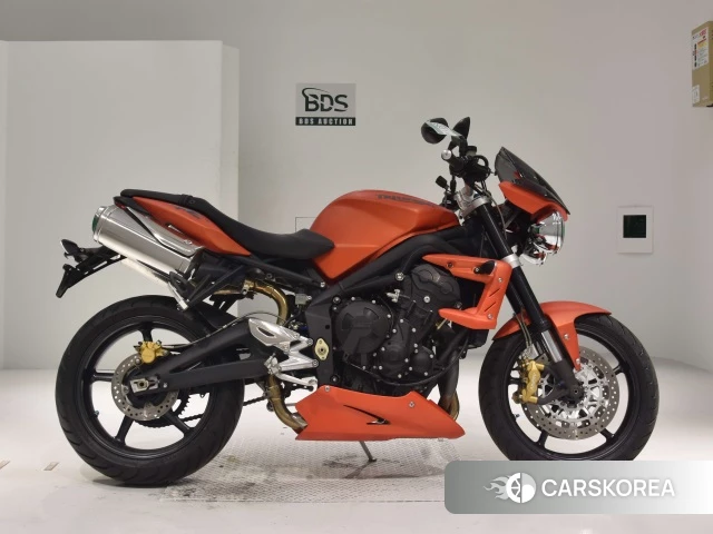 Проданный Triumph STREET TRIPLE R 2010 из Японии