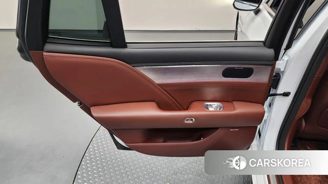 Genesis G90 (RS4) id 4592384 из Кореи 17