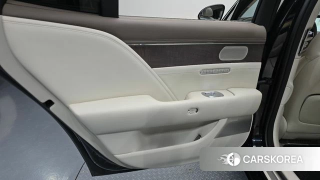 Genesis G90 (RS4) id 4281316 из Кореи 17