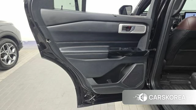 Ford Explorer 6th Generation id 4676534 из Кореи 17