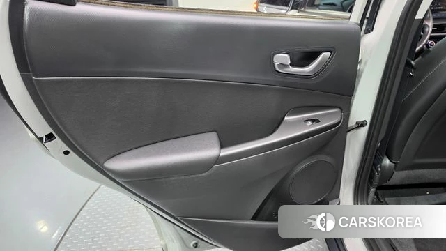 Hyundai The New Kona id 4500459 из Кореи 17