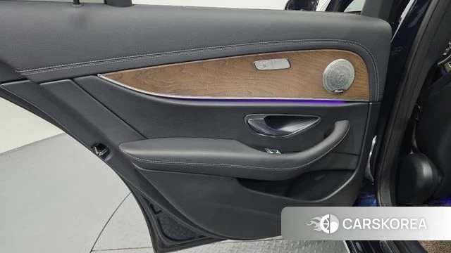 Mercedes-Benz E-Class W213 id 4702558 из Кореи 17