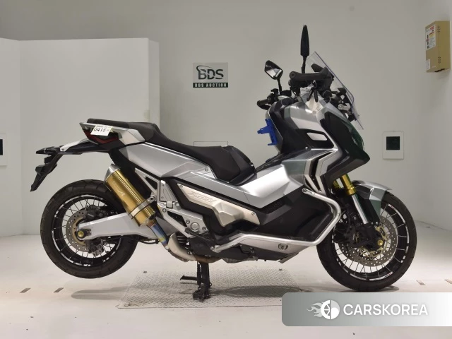 Проданный Honda X-ADV 750 2018 из Японии