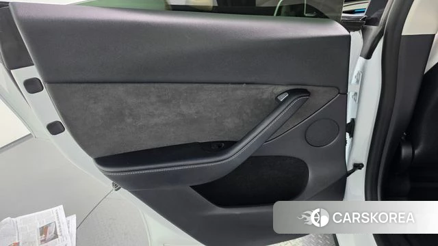 Tesla Model Y id 4516896 из Кореи 17