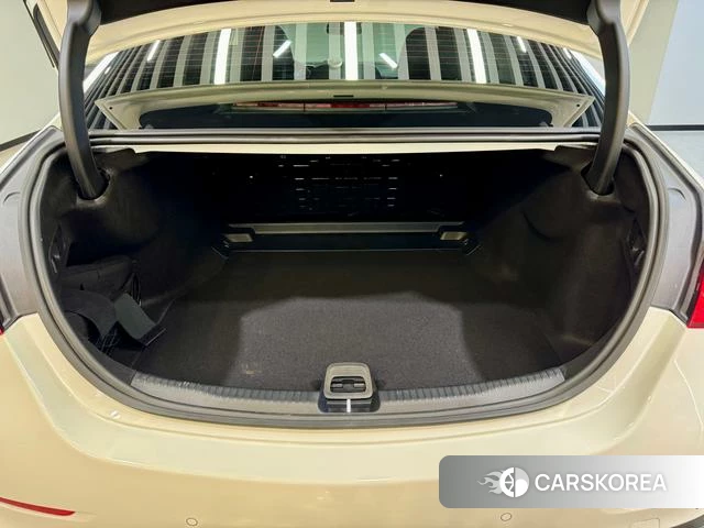 Mercedes-Benz Class C id 3824382 из Китая 17