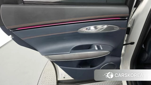 Genesis GV70 id 4898138 из Кореи 17