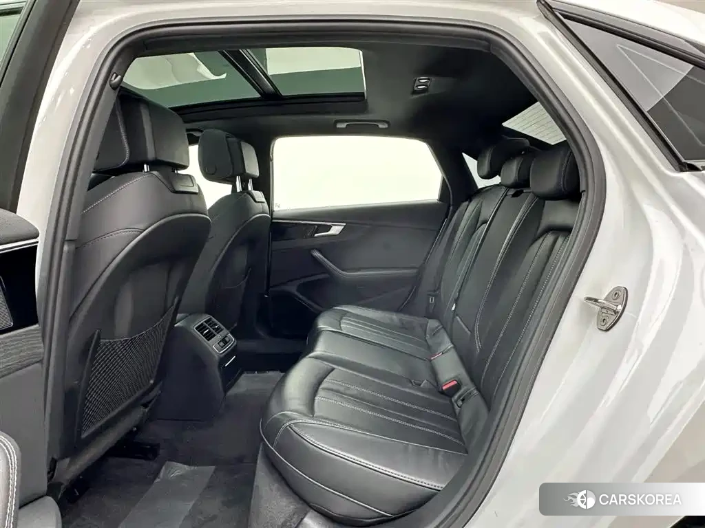 Audi A4L id 4669288 из Китая 17