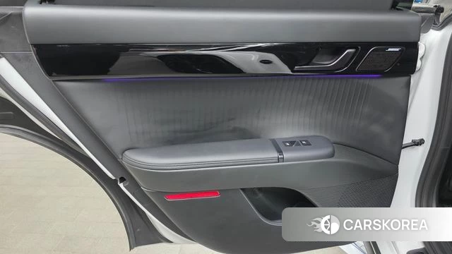 Hyundai Grandeur Hybrid (GN7) id 4194695 из Кореи 17