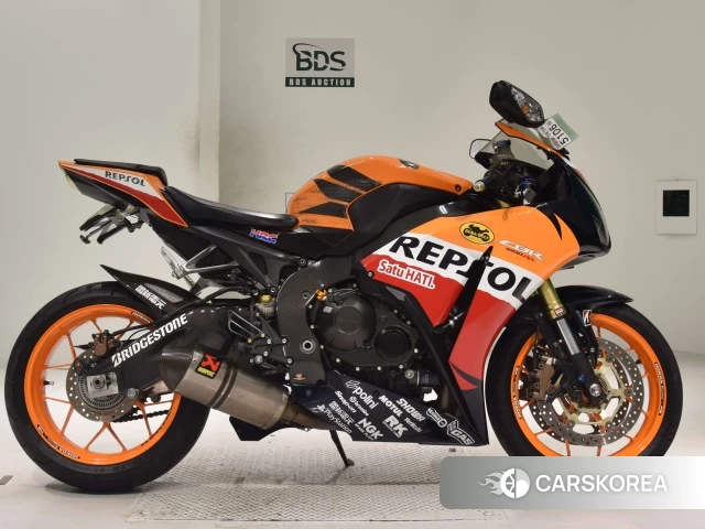 Проданный Honda CBR1000RR ABS 2012 из Японии