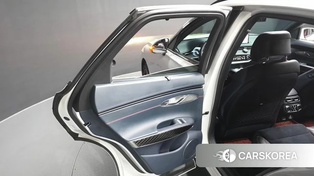 Genesis GV70 id 4651469 из Кореи 17