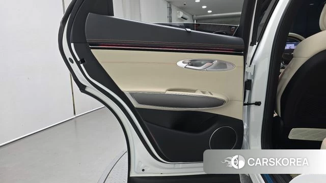 Genesis GV70 id 4752879 из Кореи 17