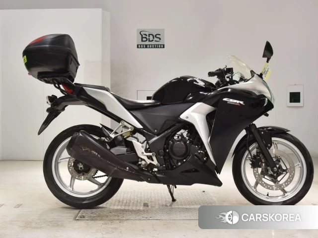 Проданный Honda CBR250R 2011 из Японии
