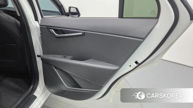 Kia Di Ol Nu Niro id 4936124 из Кореи 17