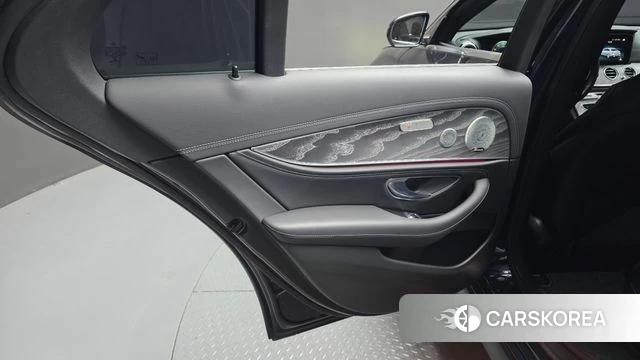 Mercedes-Benz E-Class W213 id 4282607 из Кореи 17