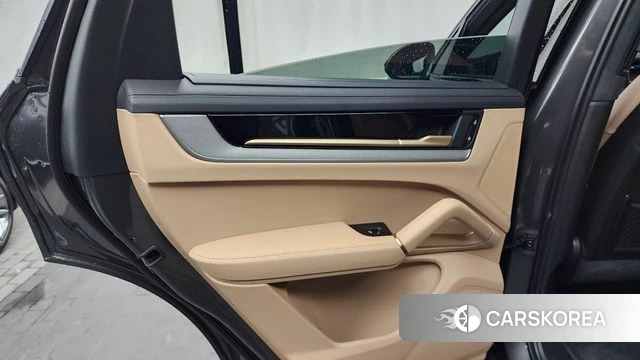 Porsche Cayenne (PO536) id 4480132 из Кореи 17