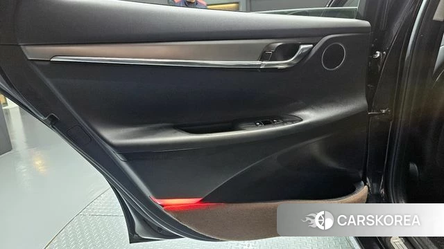 Hyundai The New Grandeur IG Hybrid id 4355356 из Кореи 17